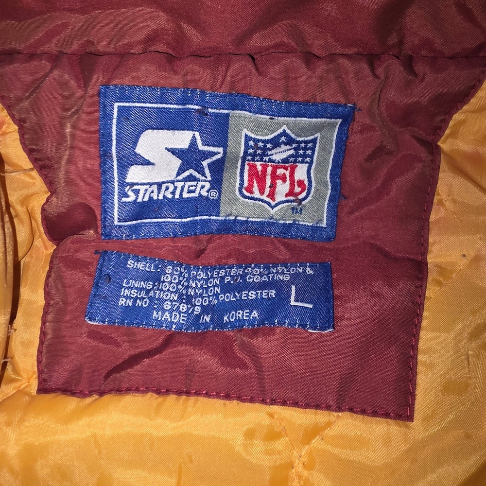 Vtg Starter Washington Redskins Hooded Puffer Jacket Burgundy Gold 90s XL - Picture 9 of 15